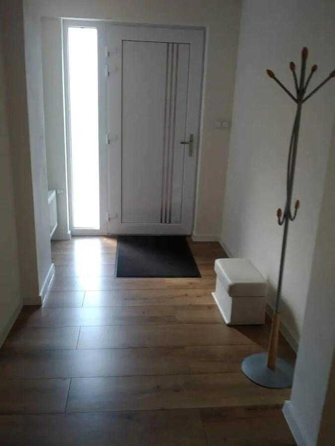 Slnecny Apartmanovy Dom Oslany Exteriér fotografie